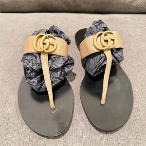 Gucci Marmont Double G Thong Sandals sz 37 EU / 7 US Black Beige